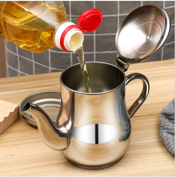 Non-Magnetic Stainless Steel Soy Sauce Jug with Filter Cooking Oil Pot